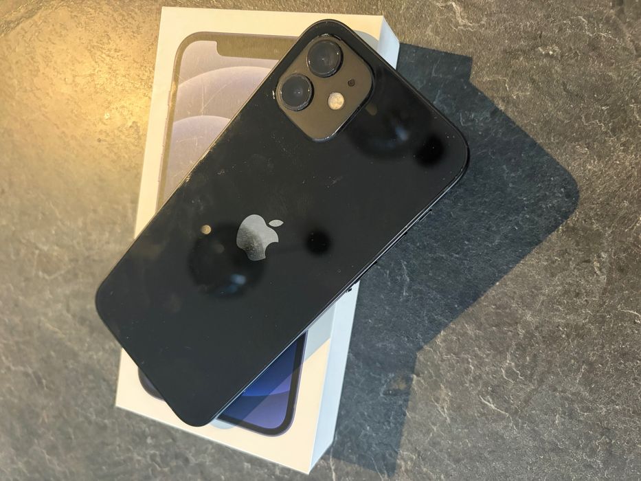 iPhone 12 64GB bateria 77%
