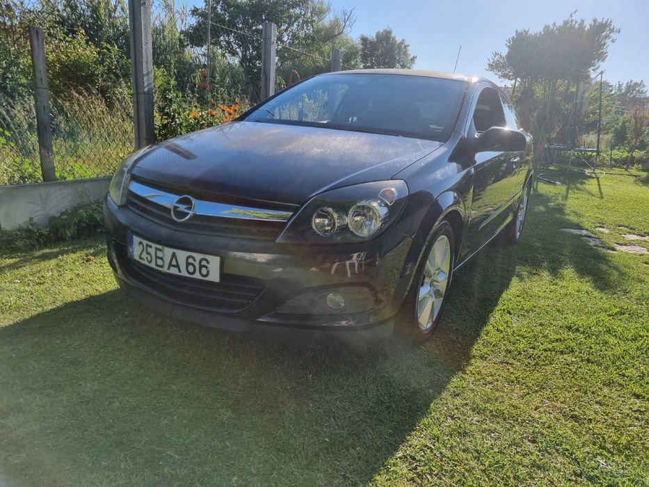 Opel Astra H  GTC 1.9CDTI