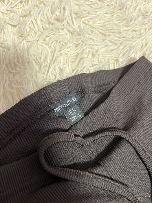 Штани кльош PrettyLittleThing