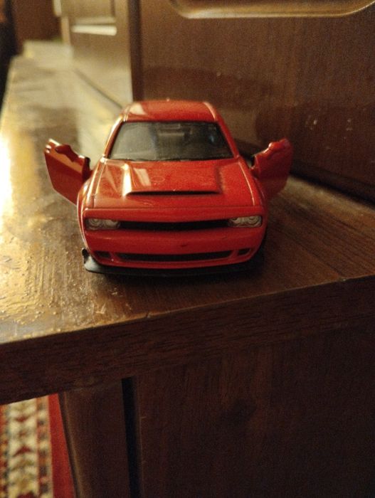Модель машини DODGE