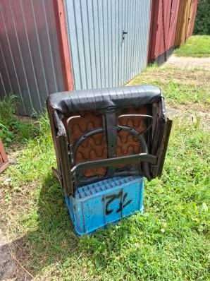Fotel przedni do malucha 126p