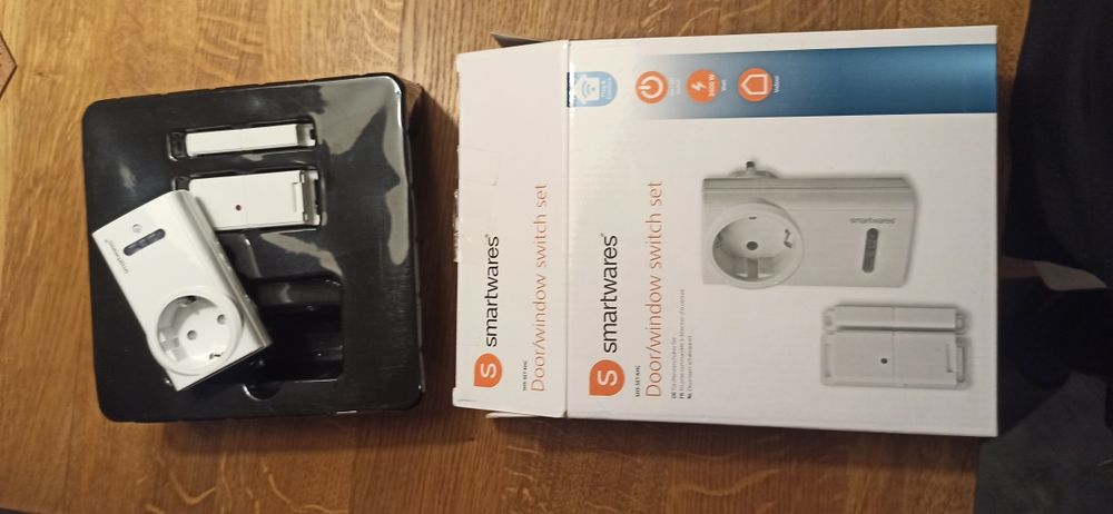 Zestaw przełącznika drzwi lub okna i pkug-in powystawowy nowy