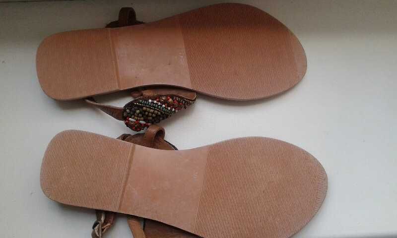 Босоножки your feet look gorgeous. натуральная кожа.38р