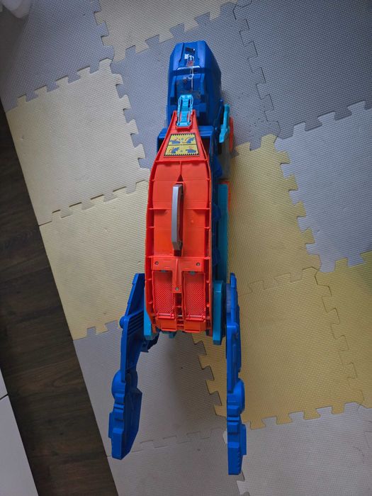hot wheels duży T-REX