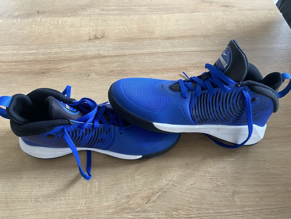 Buty koszykarskie Nike Teamhustle dla dziecka, rozm. 36.5