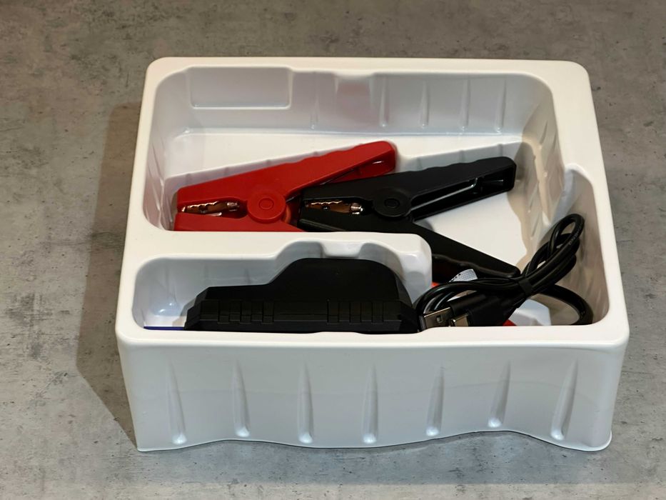 Пусковое устройство для автомобиля бустер пик 1200А HOCO QS3 10000mAh