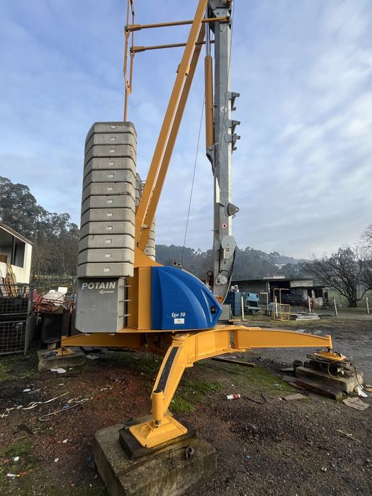 Grua automontante potain igo 50