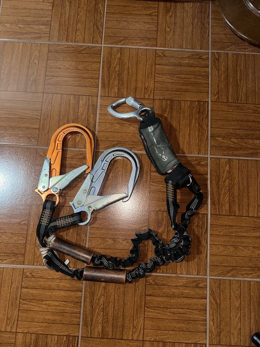 Arnês Skylotec + Corda de posicionamento + Cordas Y com Shock Absorver