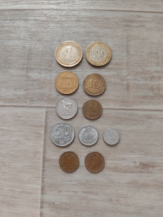 Монети різних країн