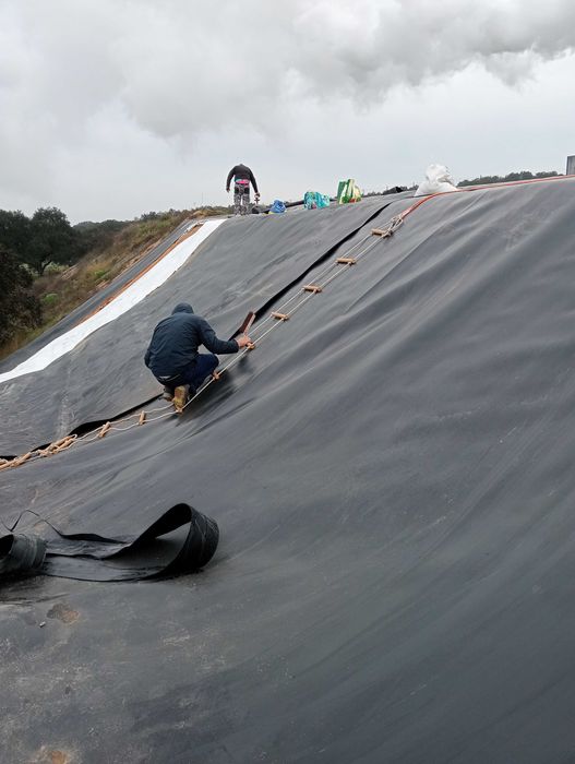Reparação em depósitos Plásticos