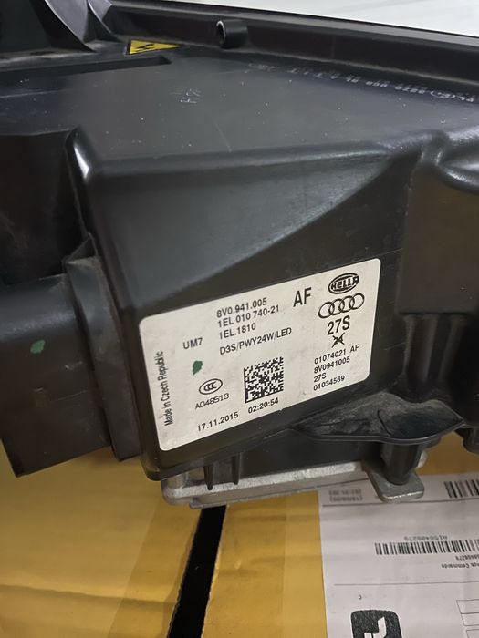 Farol xenon Frente Esquerdo Audi A3 8v
