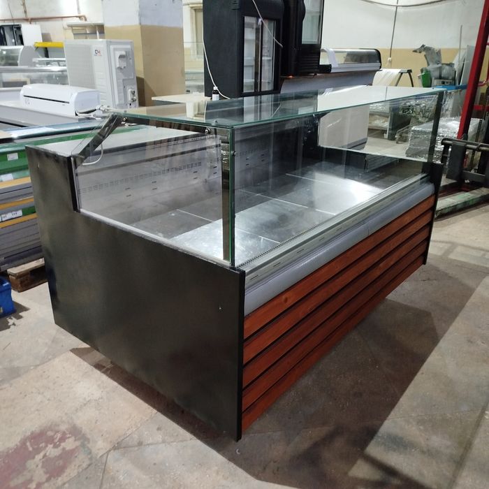 Витрина КУБ Холодильная 1.3. 1.6. 1.9  2.5 метр.