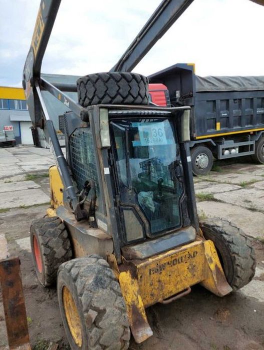 міні-навантажувач new holland L180