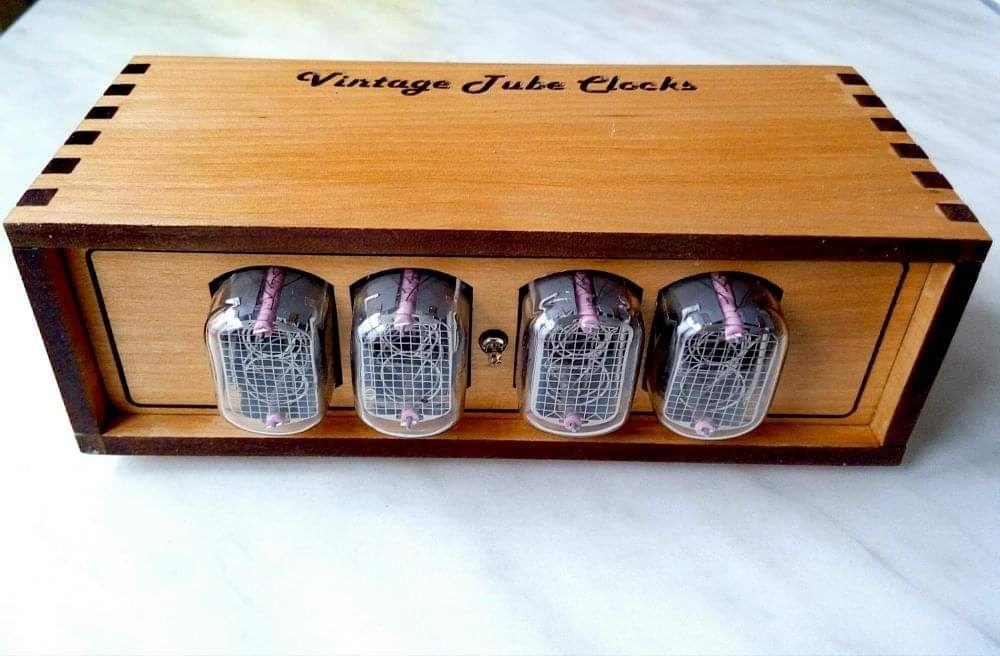 Ламповий годинник (nixie clock)на лампах ИН-12