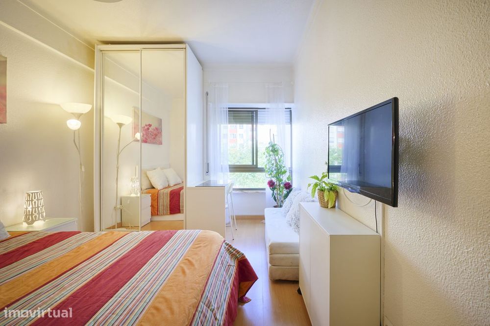Estudio(LOFT) zona nobre-QtªGrande, 5 mins carro Shoping Colombo metro