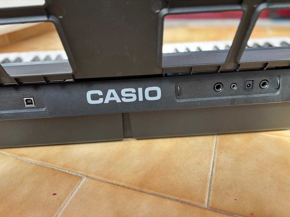 Piano Casio CT-X700 Novo com cerca de 3 horas de uso