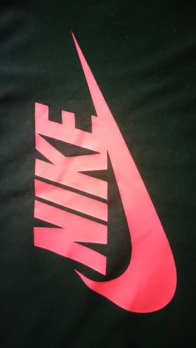 świetny t-shirt NIKE TEE  XS/S w super stanie