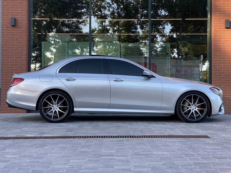 Mercedes-Benz E300 2018 (Розстрочка / Лізинг)