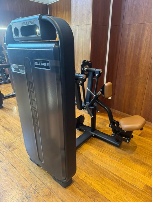 Elevação Lateral de Ombros