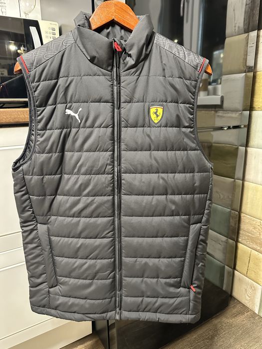 Безрукавка чоловіча puma ferrari  розмір s