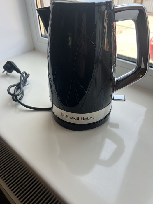 Чайнік єлектричний Russell Hobbs
