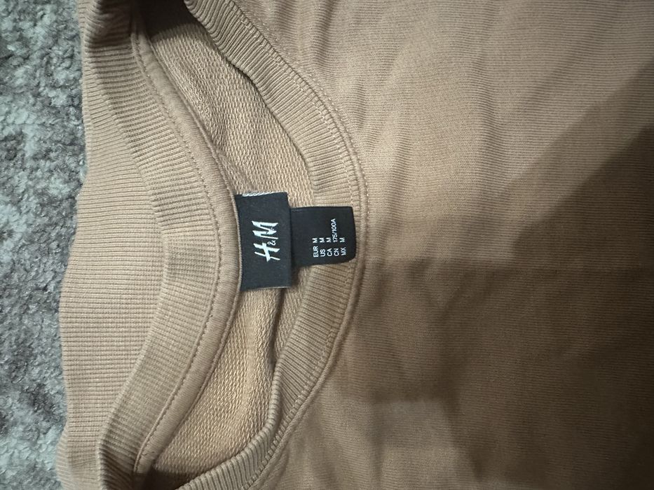 Свитшот H&M. Бежевого цвета