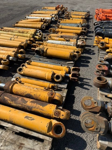 siłownik hydrauliczny przemysłowy L 1000 MM UŻYWANY