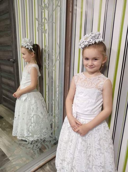 Красива сукня сніжинки на Новий рік на 5-6 років 104-110 см