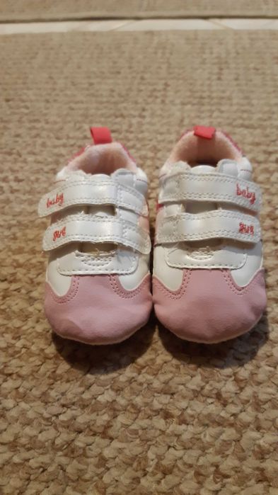 Niechodki Primark dla maluszka 0-3miesiące buciki