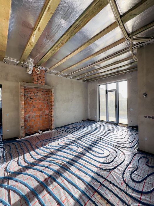 Новий дуплекс у сучасному стилі — утеплення, дах, стяжка, газ