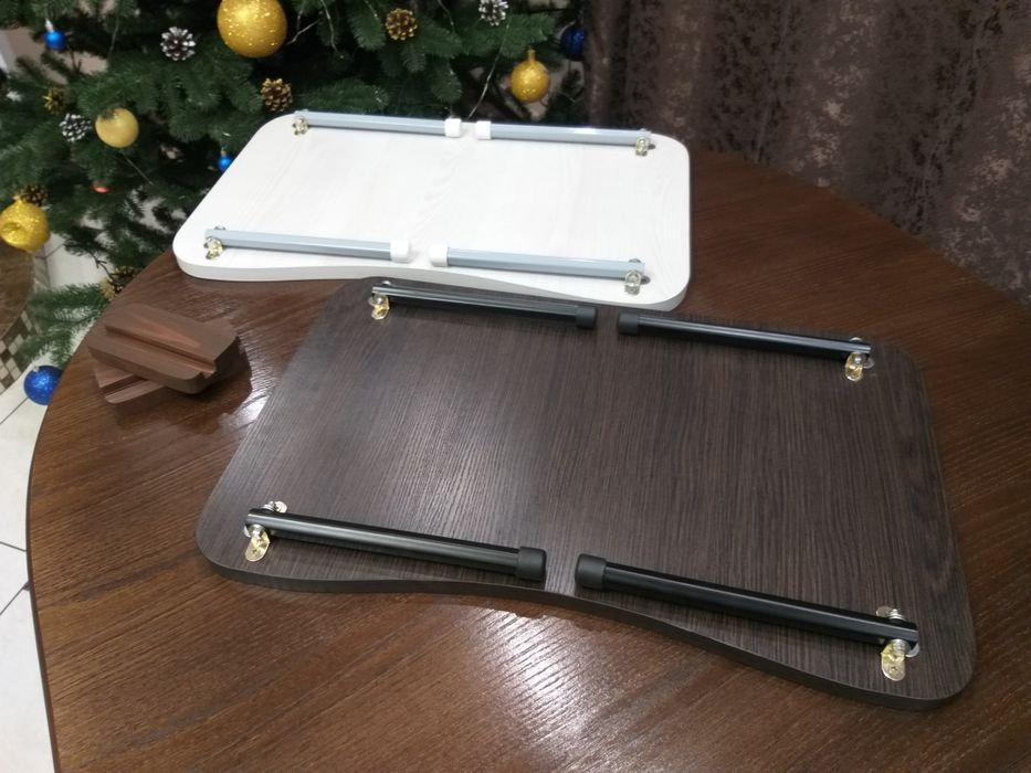 Столик для ноутбука+ підставка під телефон в подарунок.