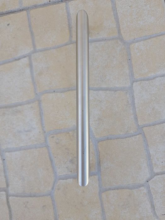 Puxador em inox para armario424397290918400001