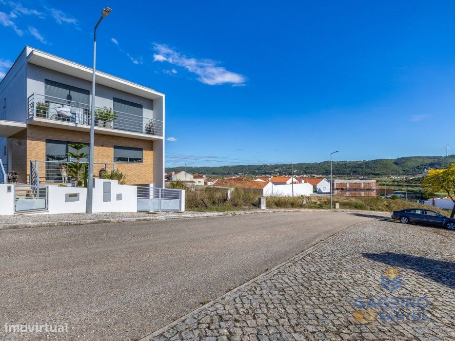 Lote de terreno na Nazaré.