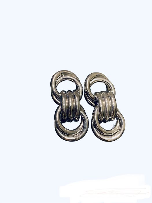 Brincos ASOS 6 cm perfurantes