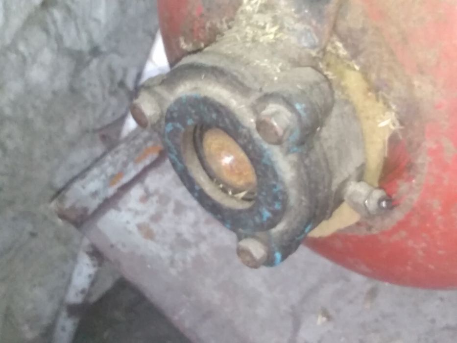 Кукурудзолущилка саморобна.Торг