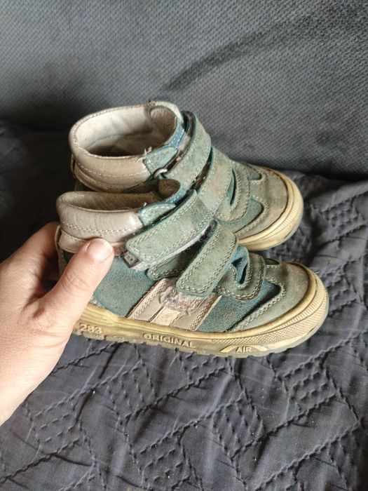 Buty chłopięce rozmiar 24