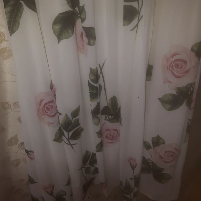 Śliczna  sukienka na lato i na wesele.