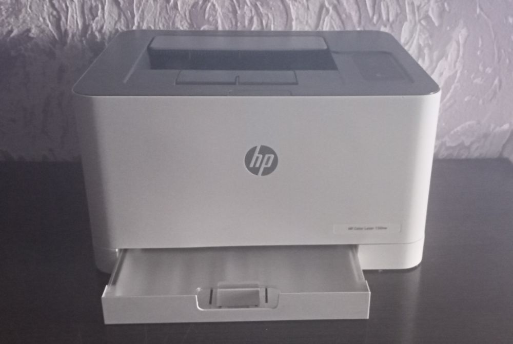 Лазерный принтер  HP Color Laser 150nv