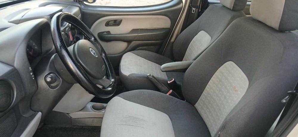 Fiat Doblo (7 lugares) 2007