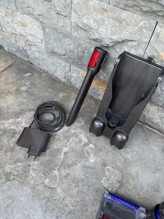 Dyson V11 Absolute