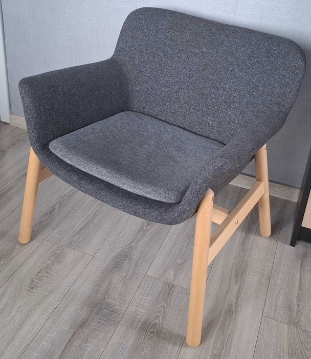 IKEA Fotel VEDBO Gunnared ciemnoszary