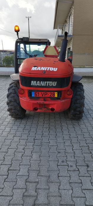 Empilhador Multifunções Manitou