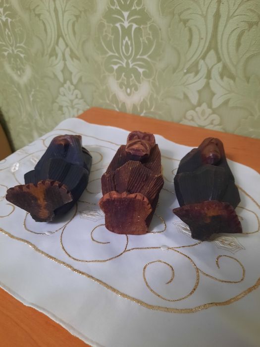 Продам деревянных обезьянок