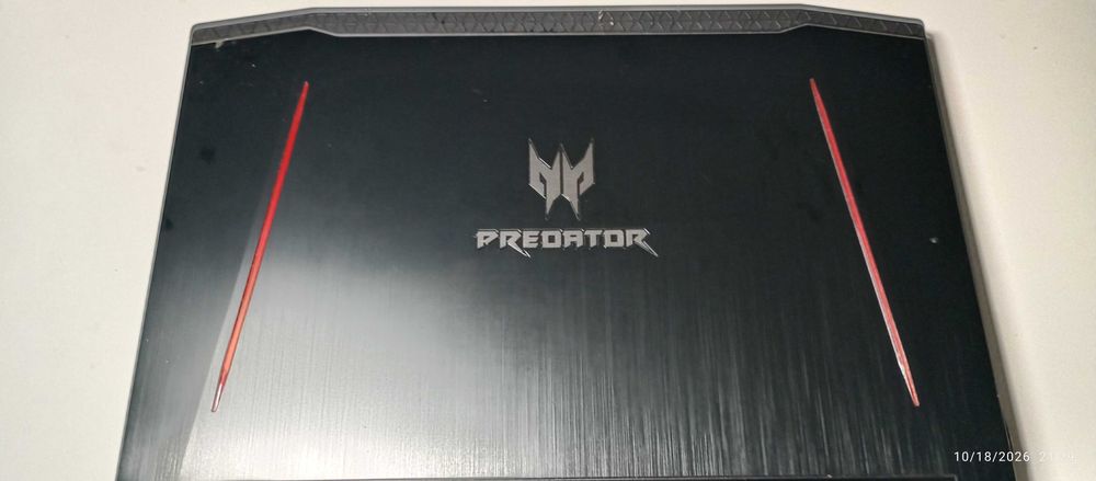 Acer Predator Helios 300 Gaming (Falha Alimentação / Peças) + Carregador