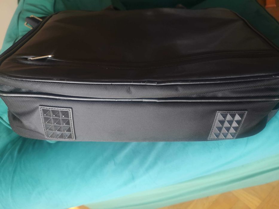 teczka na laptopa