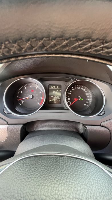 Продам Volkswagen Jetta 2015 года, 1.8 бензин