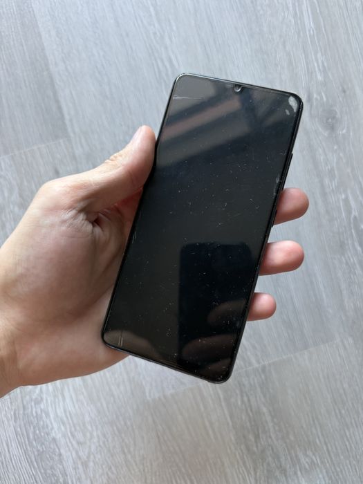 Samsung Galaxy A32 на запчастини не вмикається