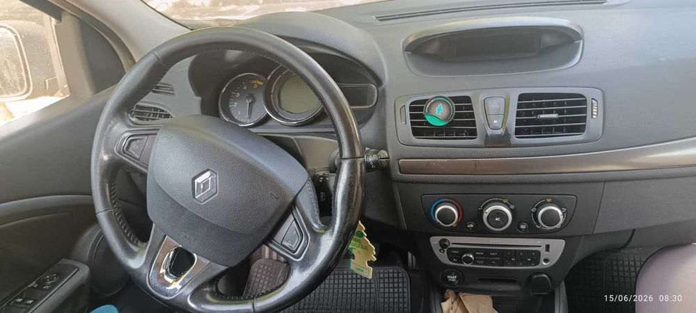 Renault Mégane — fotografia 5