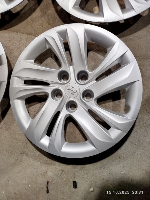 Kołpaki Hyundai 16 oryginalne Sztuki