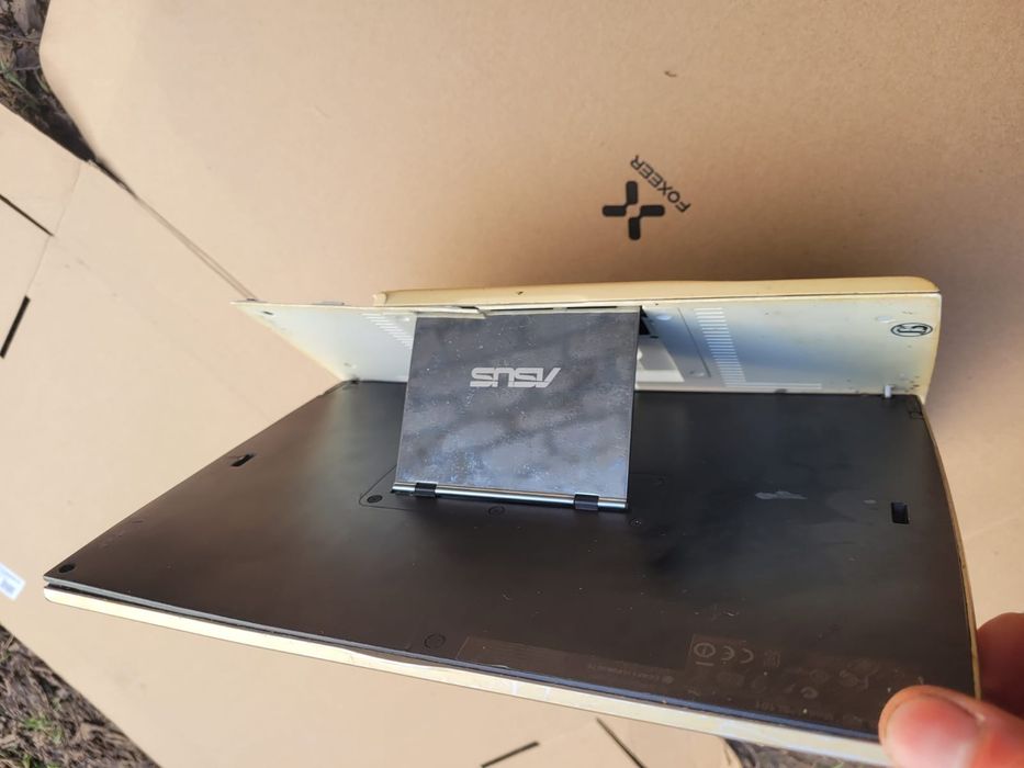 Планшет asus sl-101  на запчасти